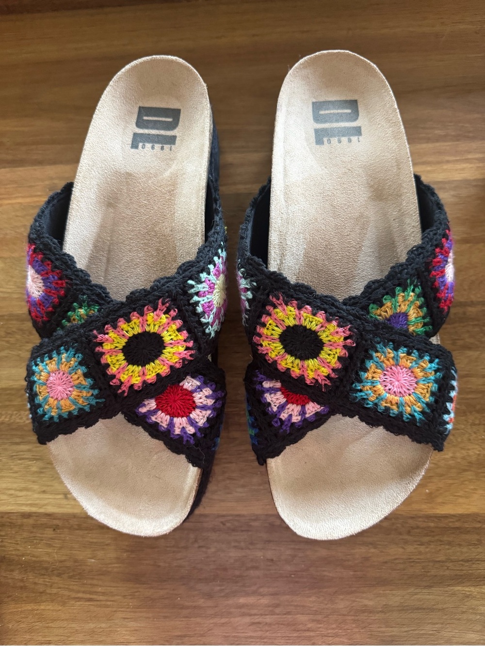 Dirty Laundry | Multicolor Crochet Slide Sandals | Black Trim | Size 9.5 | NWOT